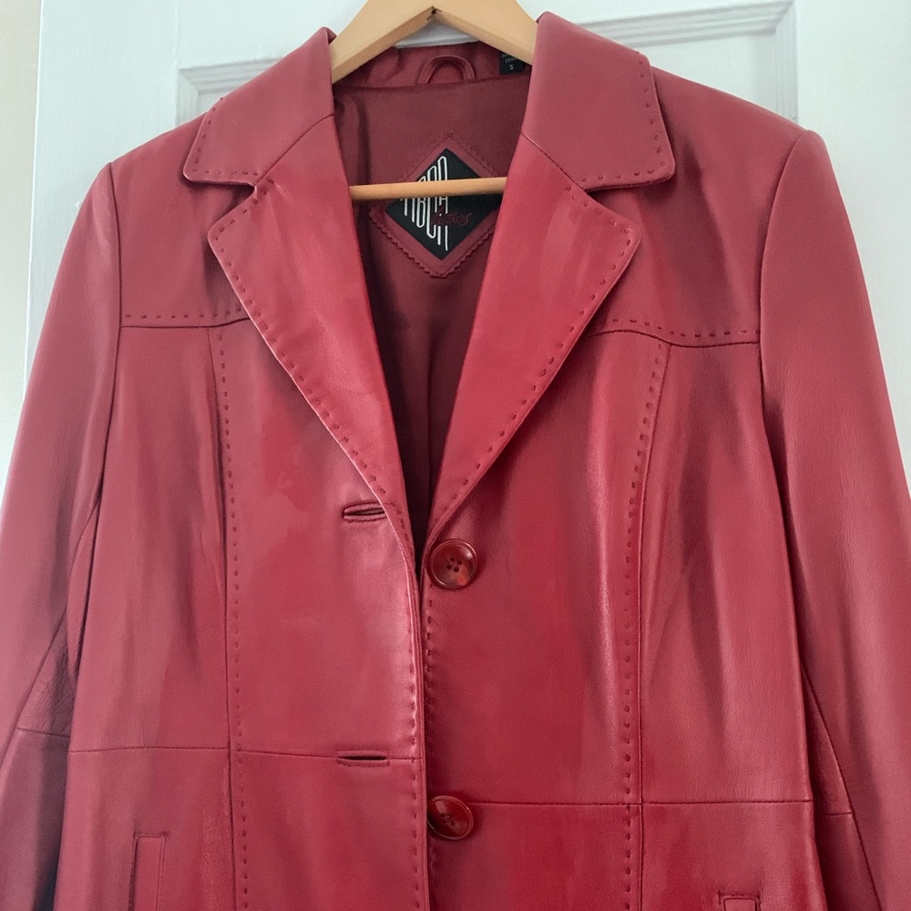 Women’s genuine leather jacket